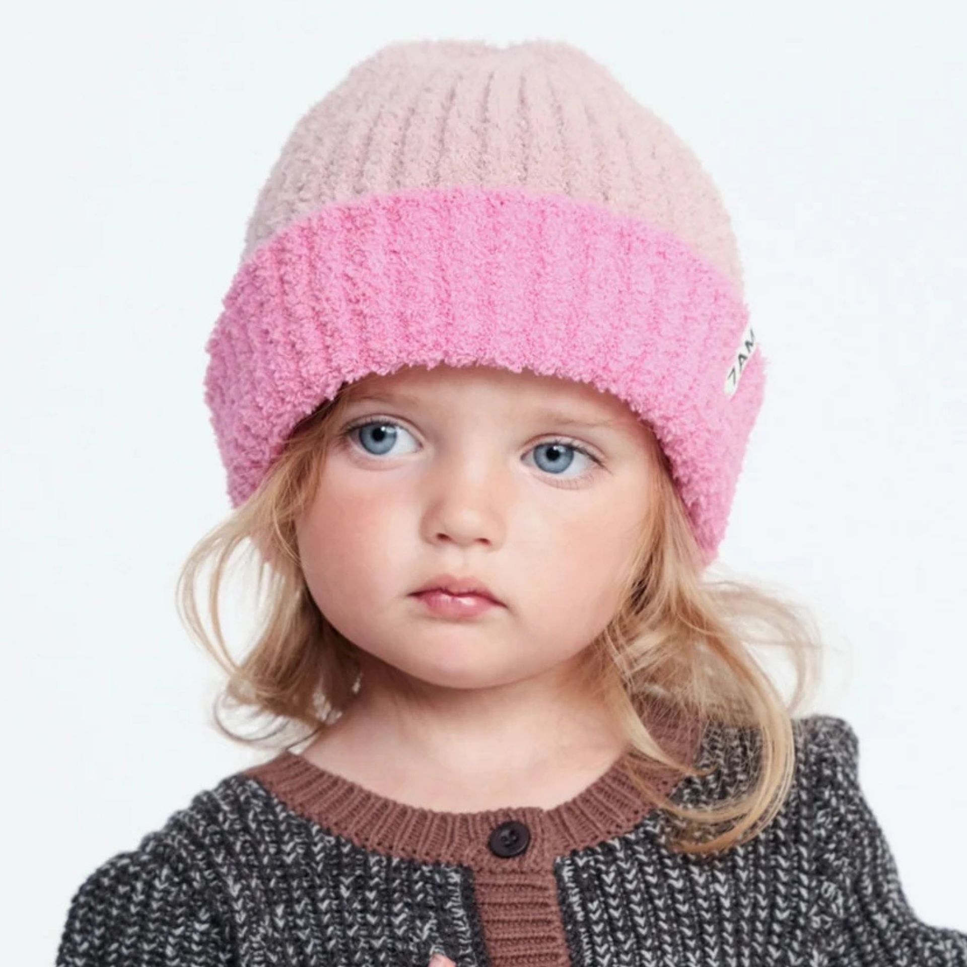 Mergaitiska Silta Ruzava Pukuota Kepure