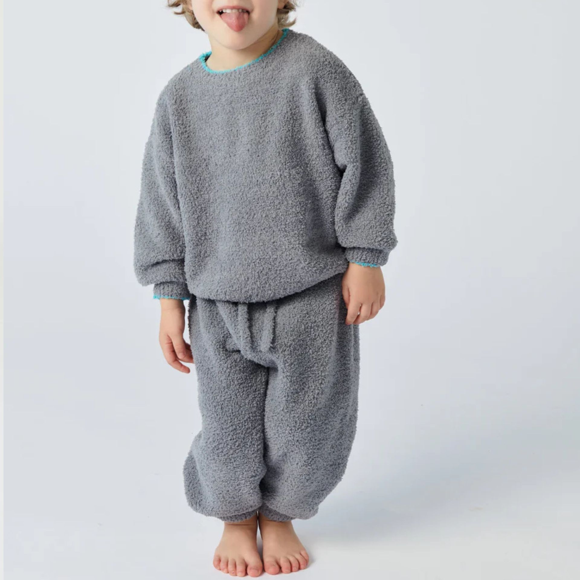 Pilkas Dzemperis Vaikams Kelnes Pukuotos 7am