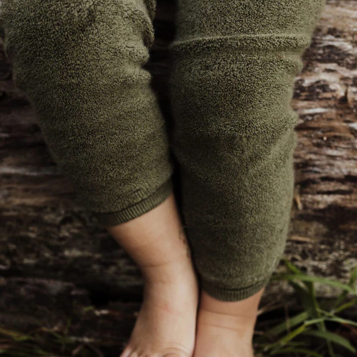 Siltos Olive Spalvos Ziemines Pedkelnes