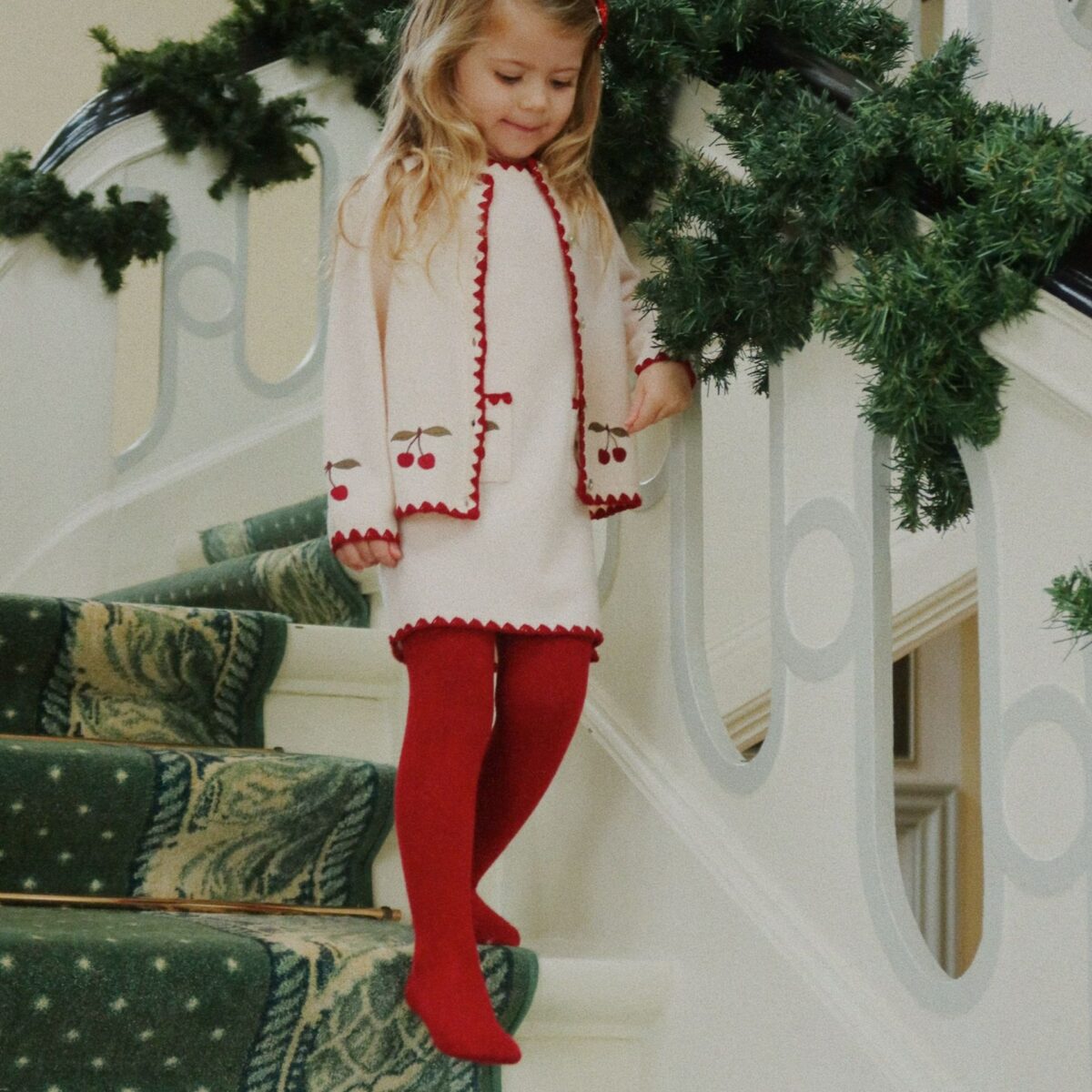 Mergaitiskas Kostiumelis Klasikinis Su Vysniomis