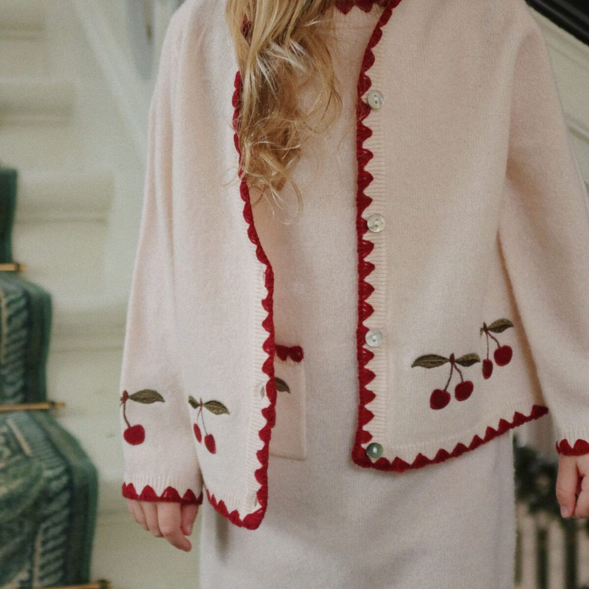 Mergaitiskas Megztinis Su Vysni9omis Vilnonis