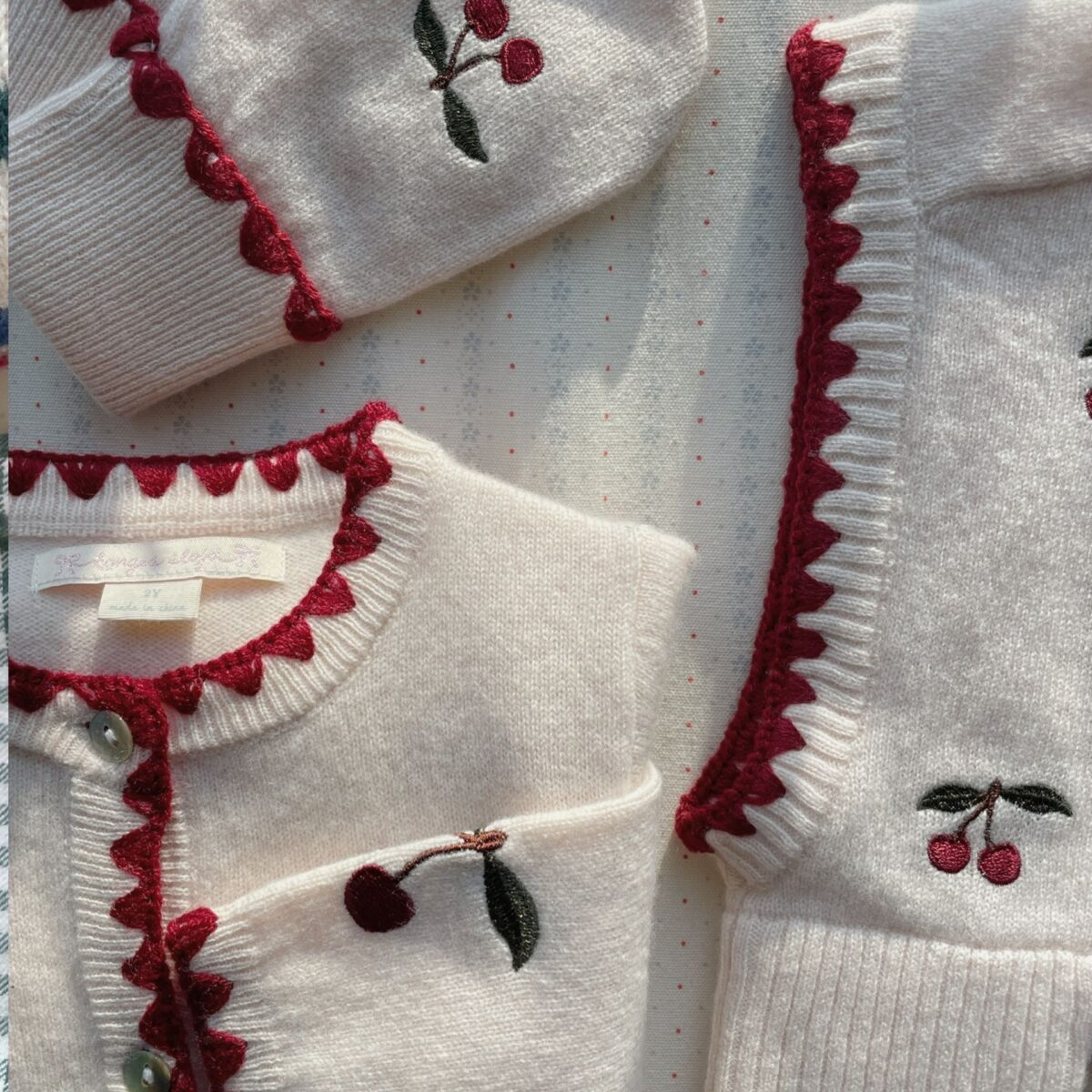 Mergaitiski Megztukai Kepure Ir Pirstines