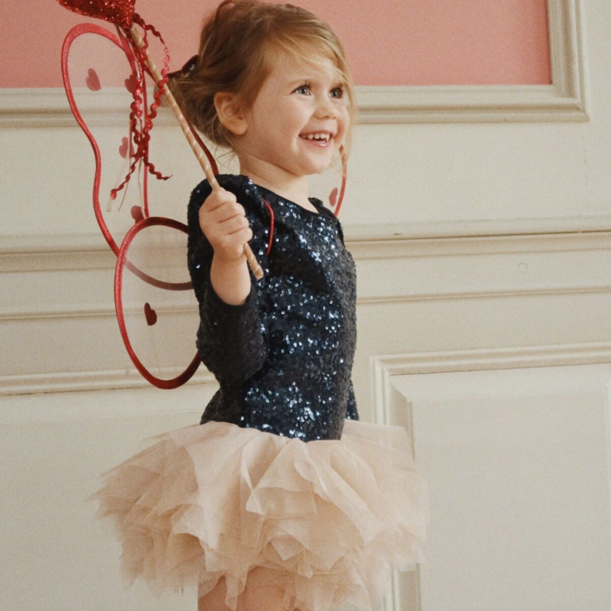 Pusta Suknele Su Blizguciais Baleto